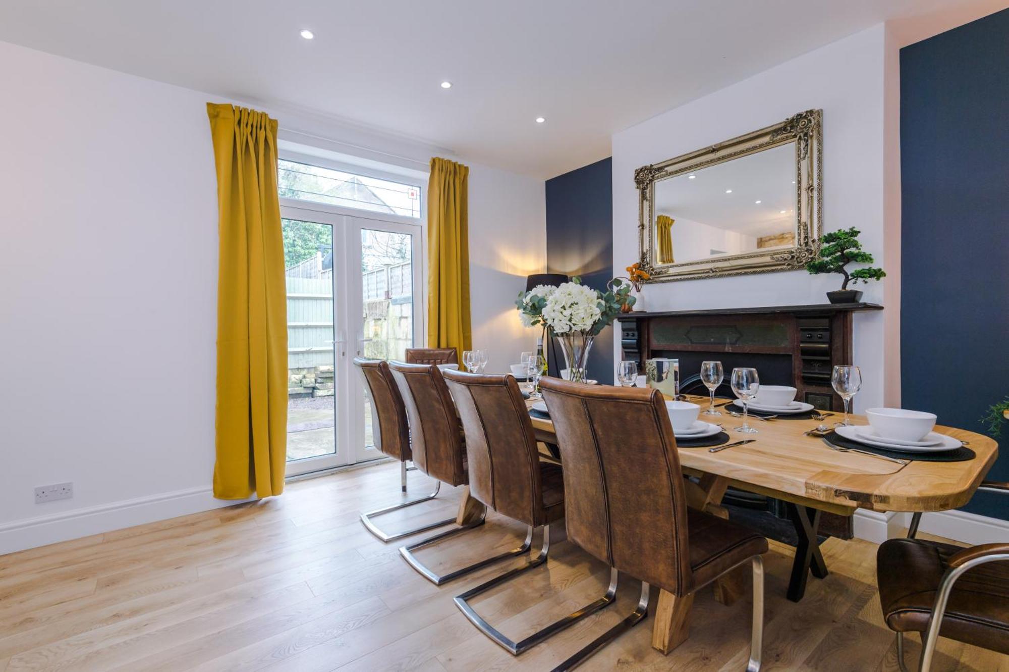 Incredible - Five Bedroom - 7 Actual Beds - 6 Bathroom House By Purestay - Central Bath With Parking 外观 照片