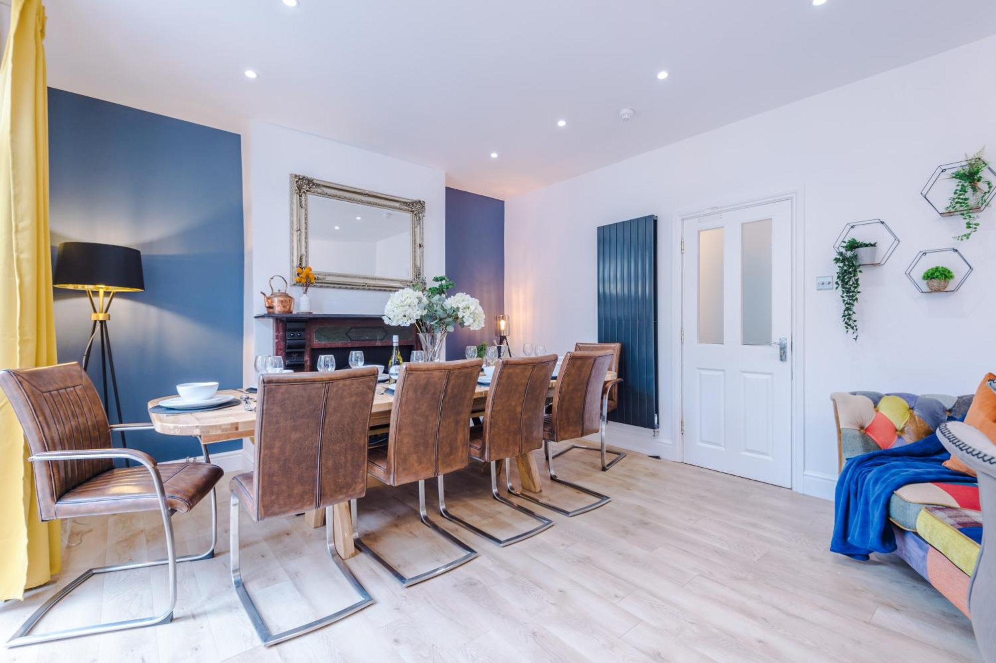 Incredible - Five Bedroom - 7 Actual Beds - 6 Bathroom House By Purestay - Central Bath With Parking 外观 照片