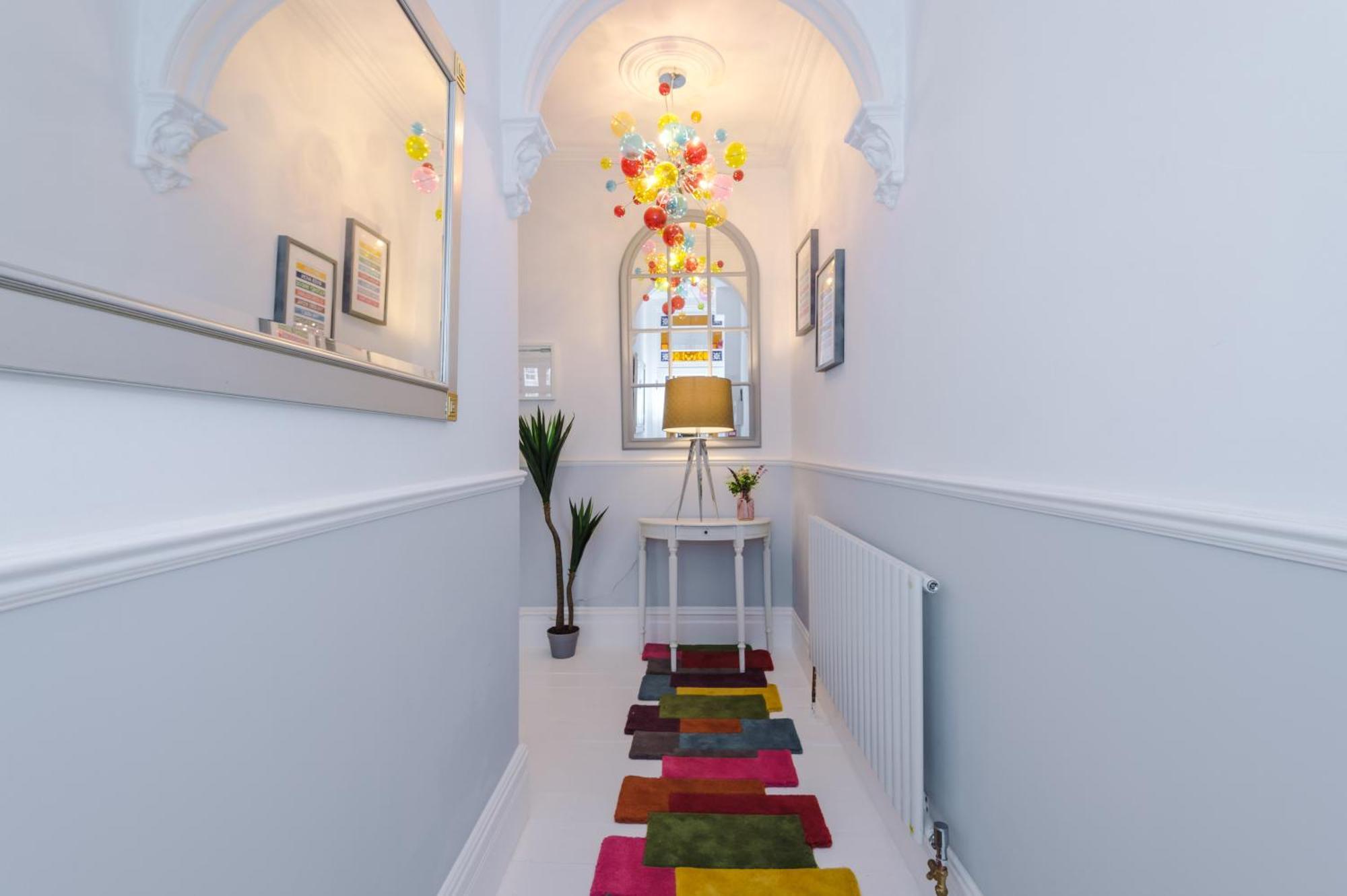 Incredible - Five Bedroom - 7 Actual Beds - 6 Bathroom House By Purestay - Central Bath With Parking 外观 照片