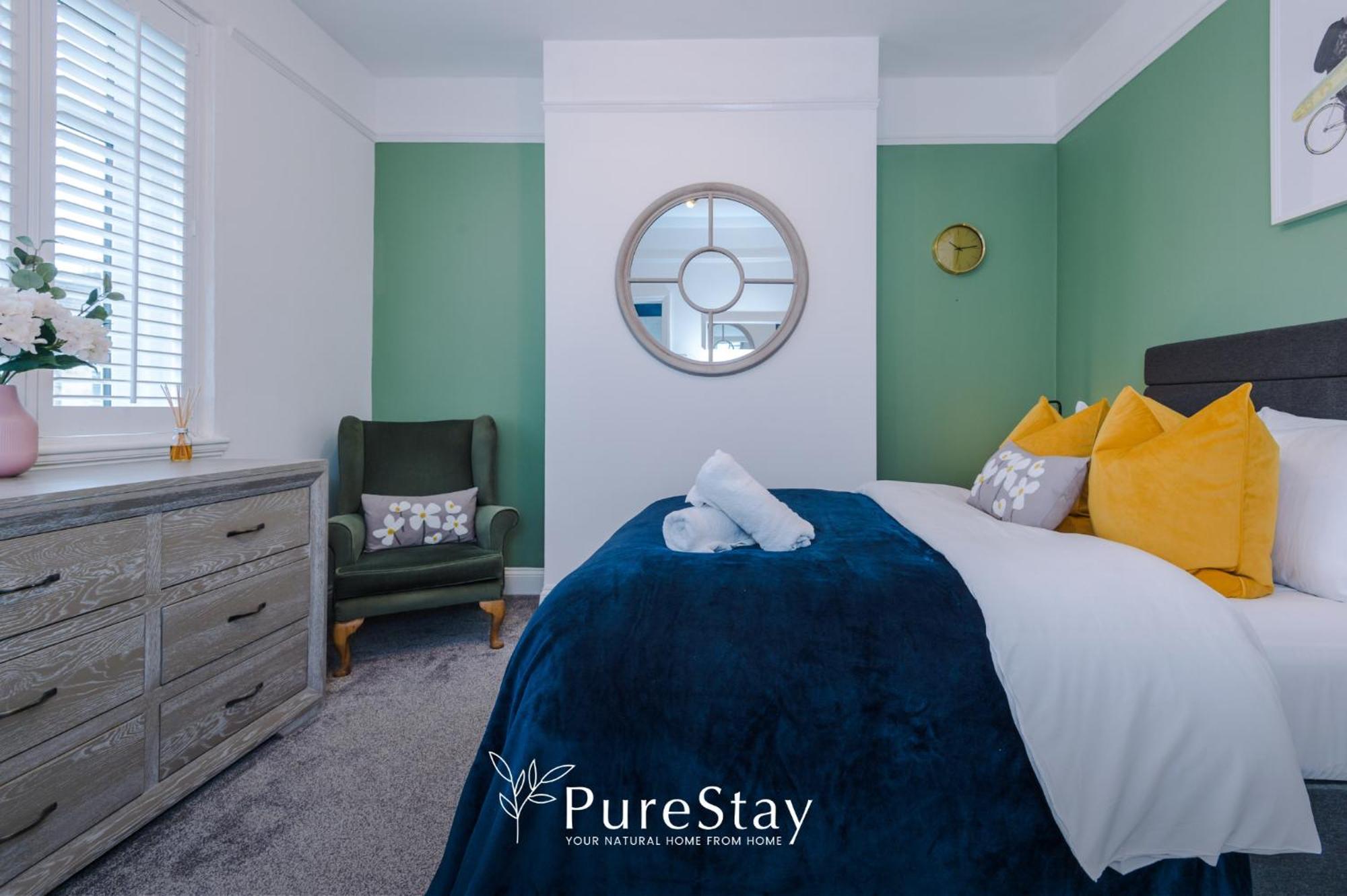 Incredible - Five Bedroom - 7 Actual Beds - 6 Bathroom House By Purestay - Central Bath With Parking 外观 照片